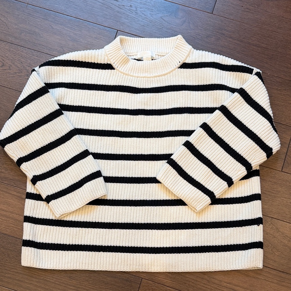 H&M Cream and Black Striped Crewneck Sweater